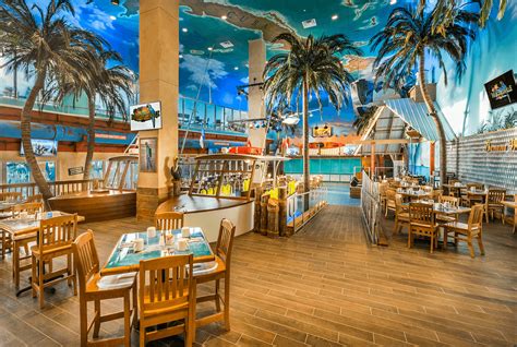 restaurants near costa hollywood beach resort